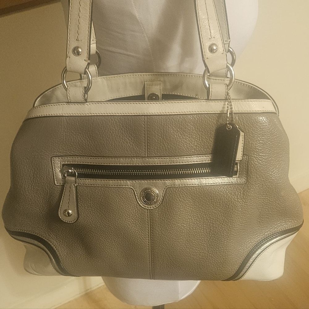 Coach Vintage Laura Spectator Handbag Grey & Ivory Pebbled Leather Bag Charms